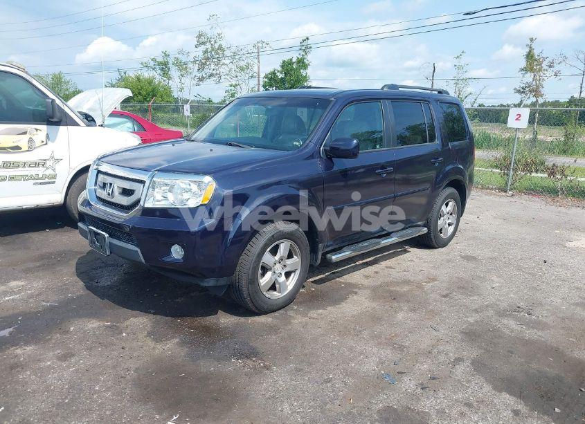 Photo 2 of 2011 Honda Pilot EX-L (VIN 5FNYF3H66BB023282)