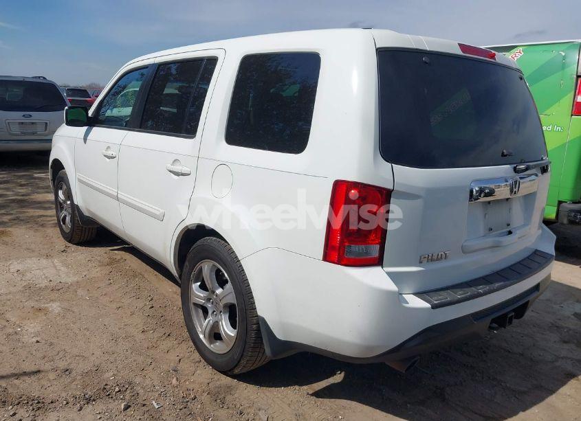 Photo 3 of 2012 Honda Pilot EX-L (VIN 5FNYF3H66CB024191)