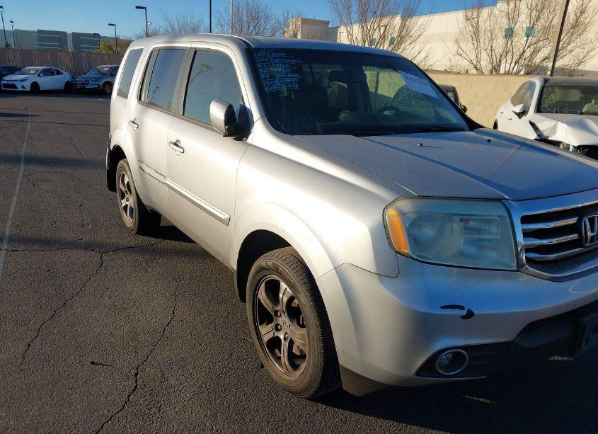 2014 Honda Pilot EX-L (VIN 5FNYF3H66EB028860) main photo