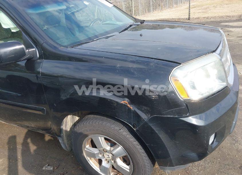 Photo 15 of 2010 Honda Pilot EX-L (VIN 5FNYF3H67AB016775)