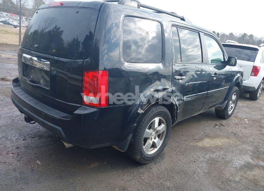 Photo 4 of 2010 Honda Pilot EX-L (VIN 5FNYF3H67AB016775)