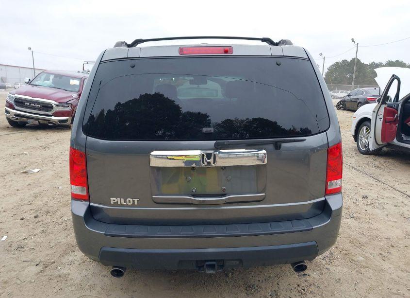 Photo 17 of 2010 Honda Pilot EX-L (VIN 5FNYF3H69AB016678)