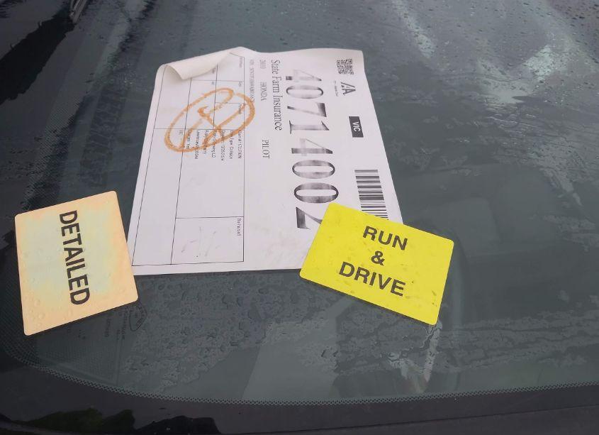 Photo 18 of 2010 Honda Pilot EX-L (VIN 5FNYF3H69AB016678)