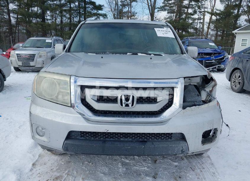 Photo 13 of 2011 Honda Pilot EX-L (VIN 5FNYF3H6XBB041672)