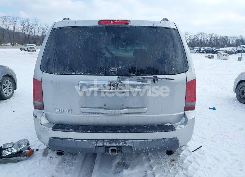 Photo 17 of 2011 Honda Pilot EX-L (VIN 5FNYF3H6XBB041672)