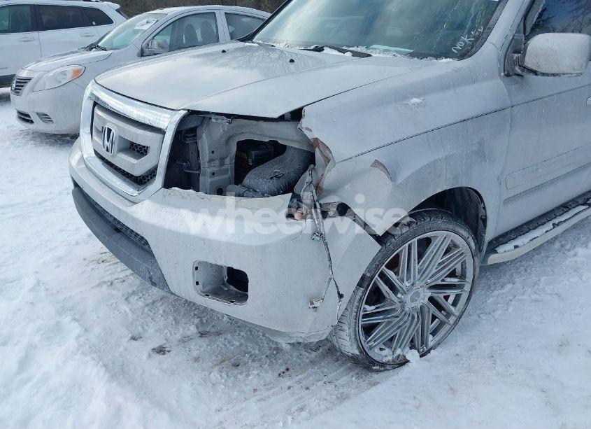 Photo 6 of 2011 Honda Pilot EX-L (VIN 5FNYF3H6XBB041672)