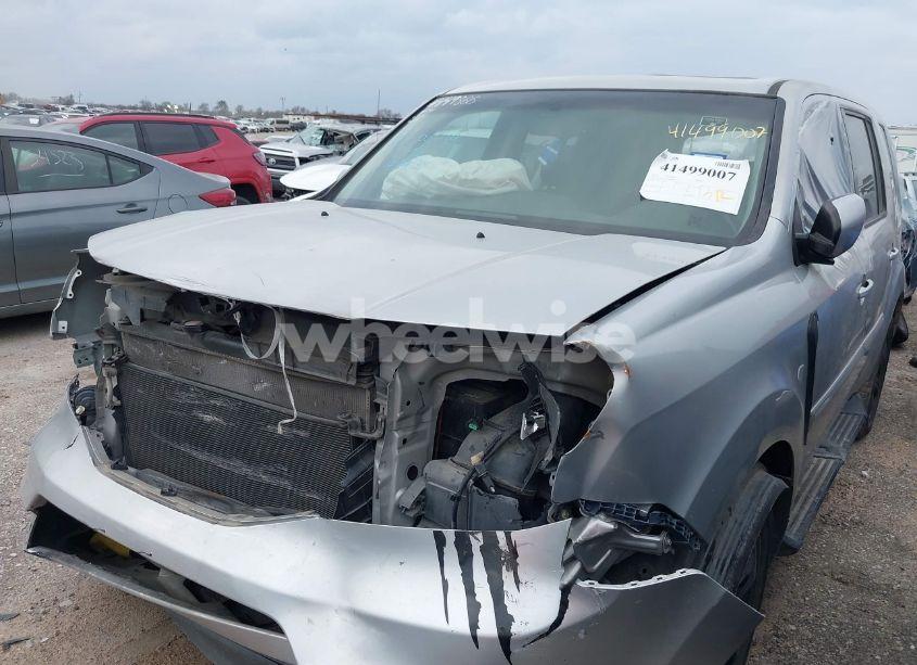 Photo 2 of 2012 Honda Pilot EX-L (VIN 5FNYF3H6XCB004915)