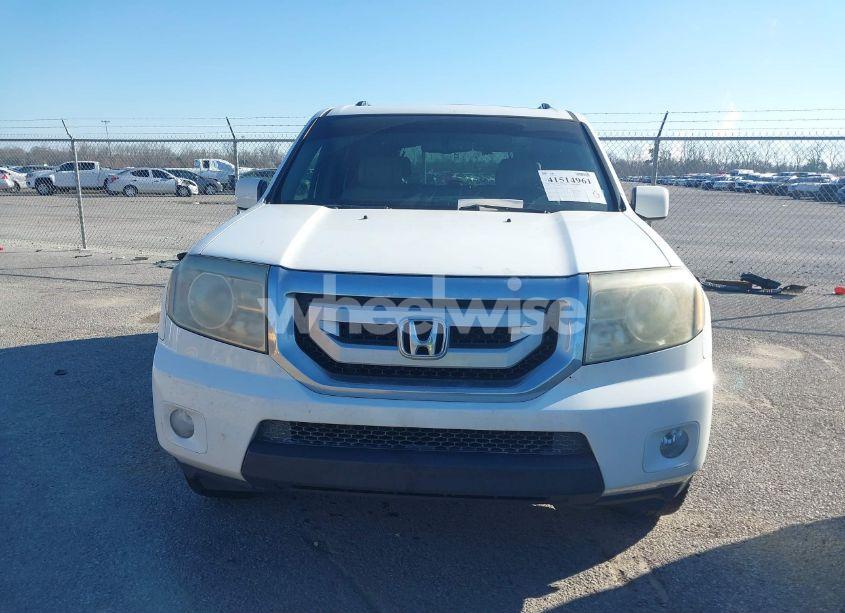Photo 12 of 2011 Honda Pilot EX-L (VIN 5FNYF3H71BB002851)
