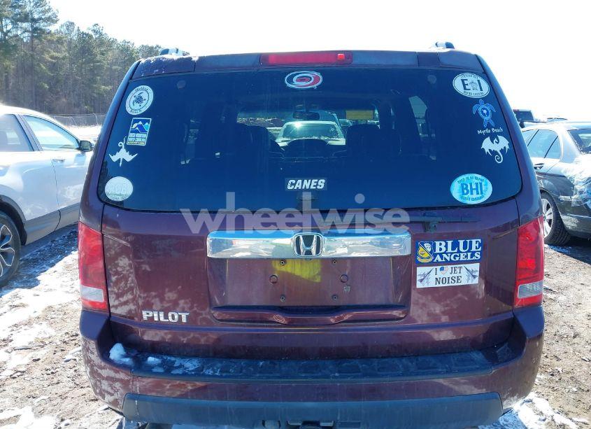 Photo 16 of 2011 Honda Pilot EX-L (VIN 5FNYF3H72BB009825)