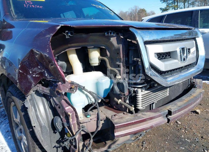 Photo 6 of 2011 Honda Pilot EX-L (VIN 5FNYF3H72BB009825)