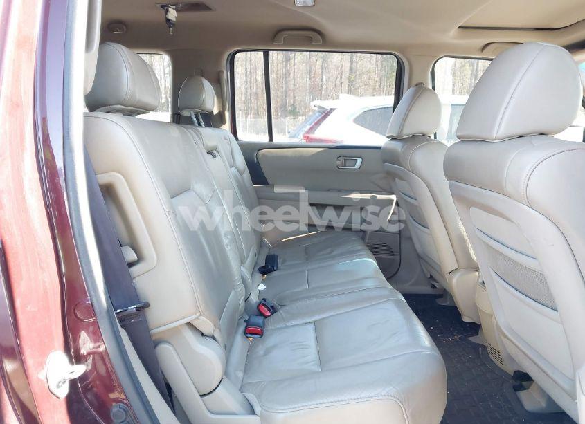 Photo 8 of 2011 Honda Pilot EX-L (VIN 5FNYF3H72BB009825)