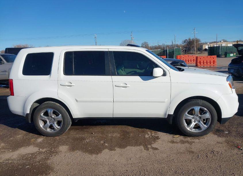 Photo 13 of 2015 Honda Pilot EX-L (VIN 5FNYF3H72FB006042)