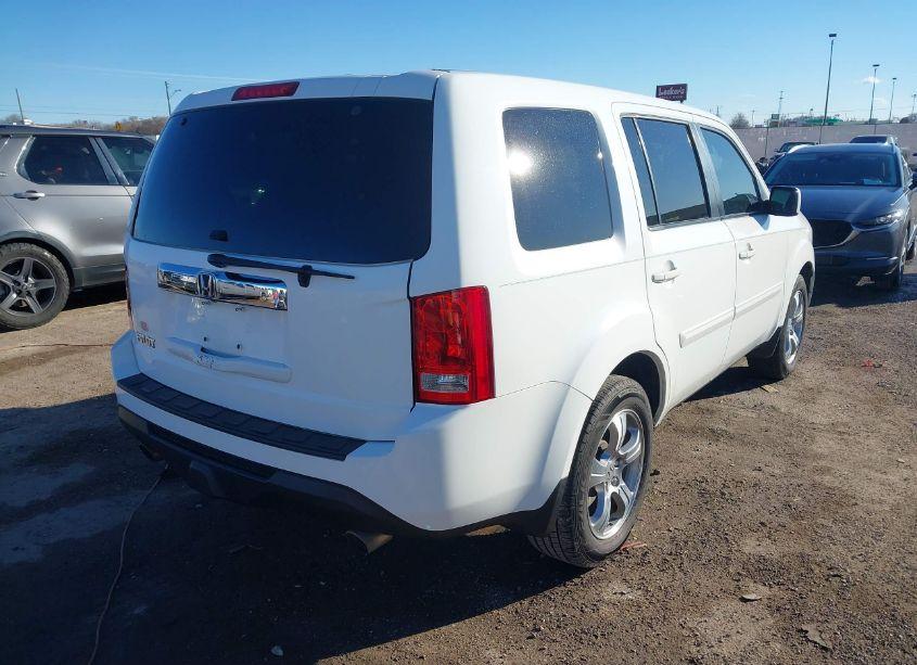 Photo 4 of 2015 Honda Pilot EX-L (VIN 5FNYF3H72FB006042)