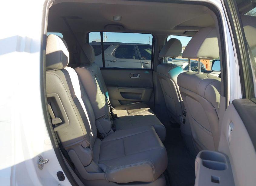 Photo 8 of 2015 Honda Pilot EX-L (VIN 5FNYF3H72FB006042)