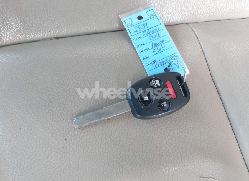 Photo 11 of 2012 Honda Pilot EX-L (VIN 5FNYF3H76CB040464)