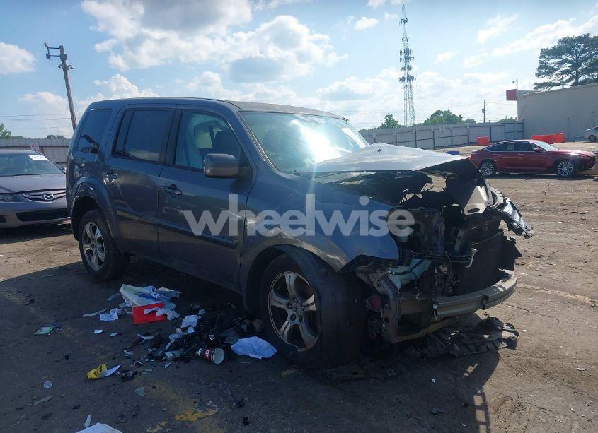 2015 Honda Pilot EX-L (VIN 5FNYF3H76FB005735) main photo