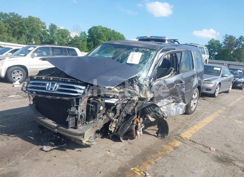 Photo 2 of 2015 Honda Pilot EX-L (VIN 5FNYF3H76FB005735)