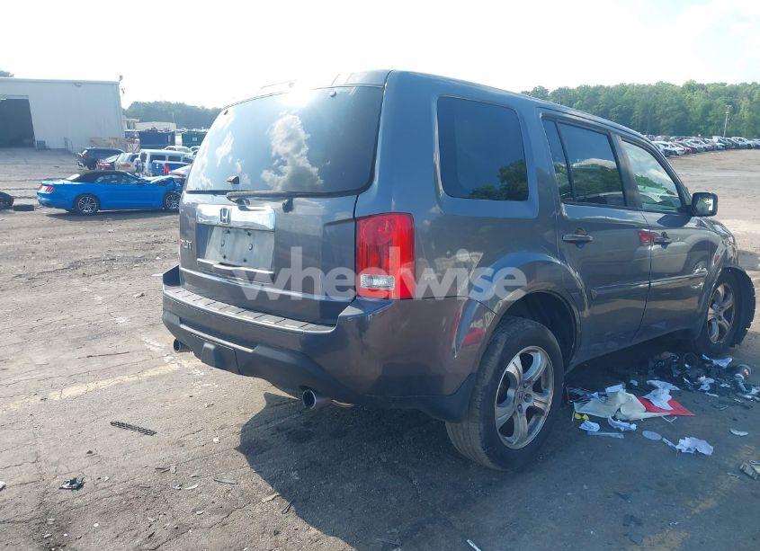 Photo 4 of 2015 Honda Pilot EX-L (VIN 5FNYF3H76FB005735)