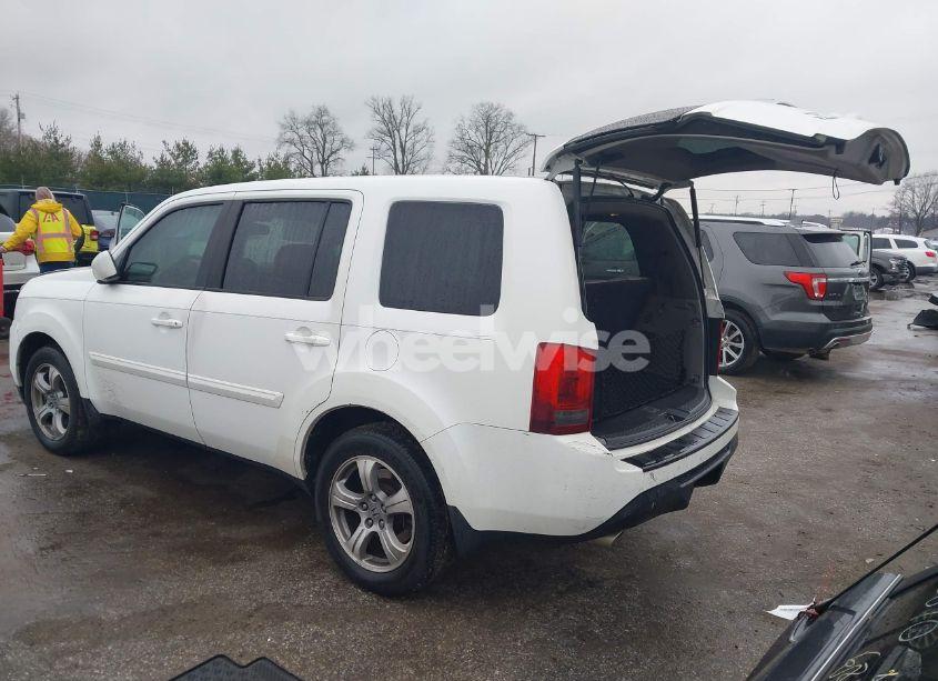 Photo 3 of 2014 Honda Pilot EX-L (VIN 5FNYF3H79EB024357)