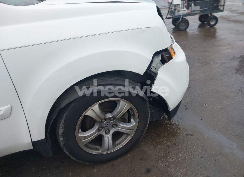 Photo 6 of 2014 Honda Pilot EX-L (VIN 5FNYF3H79EB024357)