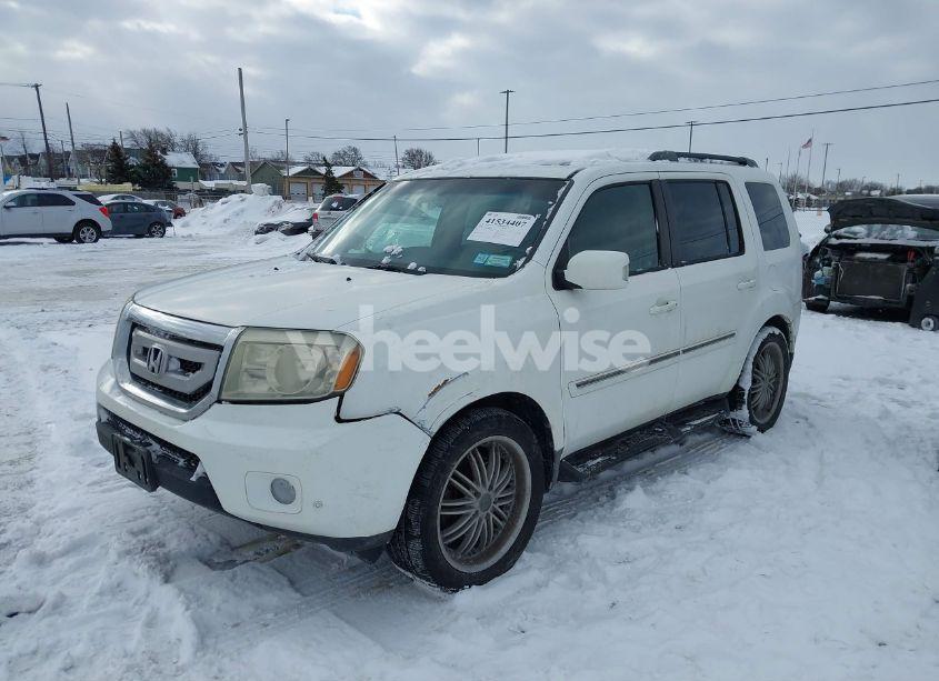 Photo 2 of 2010 Honda Pilot TOURING (VIN 5FNYF3H86AB008233)