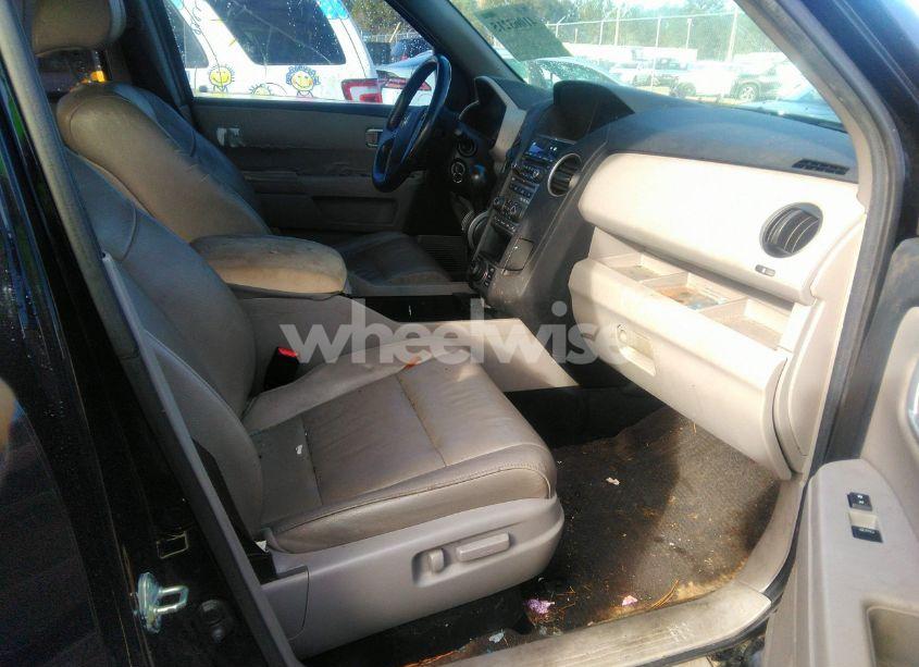 Photo 5 of 2012 Honda Pilot TOURING (VIN 5FNYF3H90CB035309)
