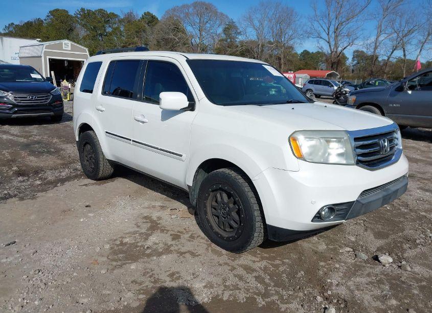 2013 Honda Pilot TOURING (VIN 5FNYF3H90DB030631) main photo