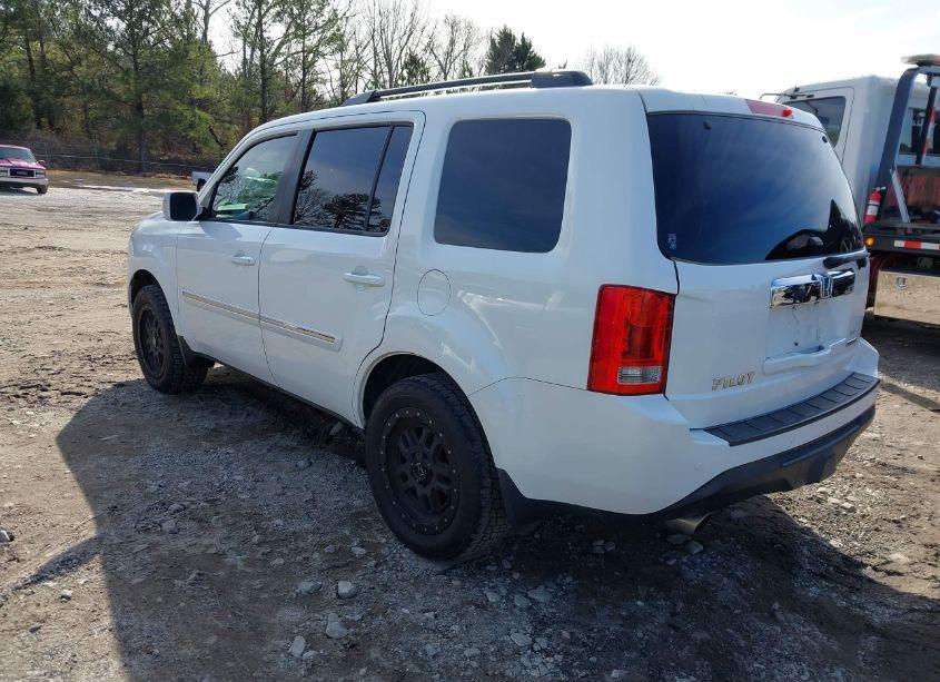 Photo 3 of 2013 Honda Pilot TOURING (VIN 5FNYF3H90DB030631)