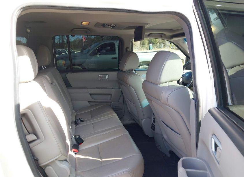 Photo 8 of 2013 Honda Pilot TOURING (VIN 5FNYF3H90DB030631)