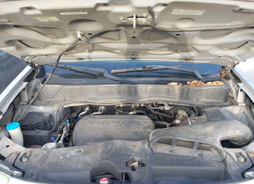 Photo 10 of 2011 Honda Pilot TOURING (VIN 5FNYF3H91BB030831)