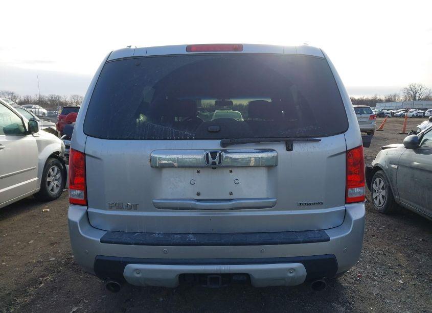 Photo 16 of 2011 Honda Pilot TOURING (VIN 5FNYF3H91BB030831)