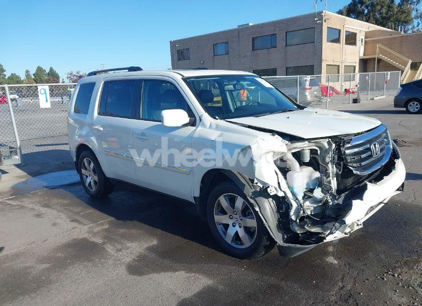 2015 Honda Pilot TOURING (VIN 5FNYF3H91FB020306) main photo