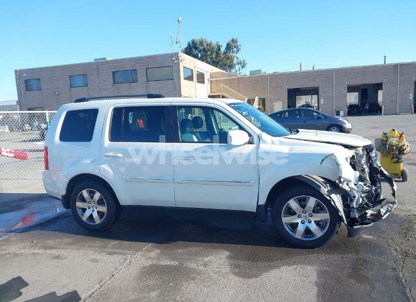 Photo 13 of 2015 Honda Pilot TOURING (VIN 5FNYF3H91FB020306)