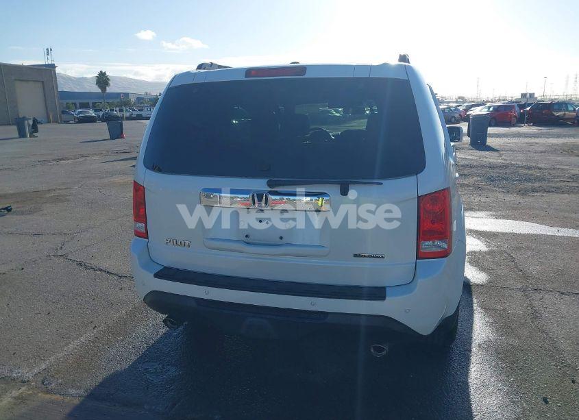 Photo 16 of 2015 Honda Pilot TOURING (VIN 5FNYF3H91FB020306)