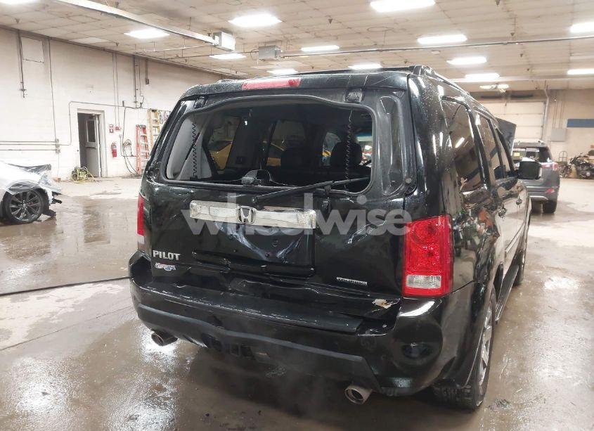 Photo 6 of 2011 Honda Pilot TOURING (VIN 5FNYF3H92BB041627)