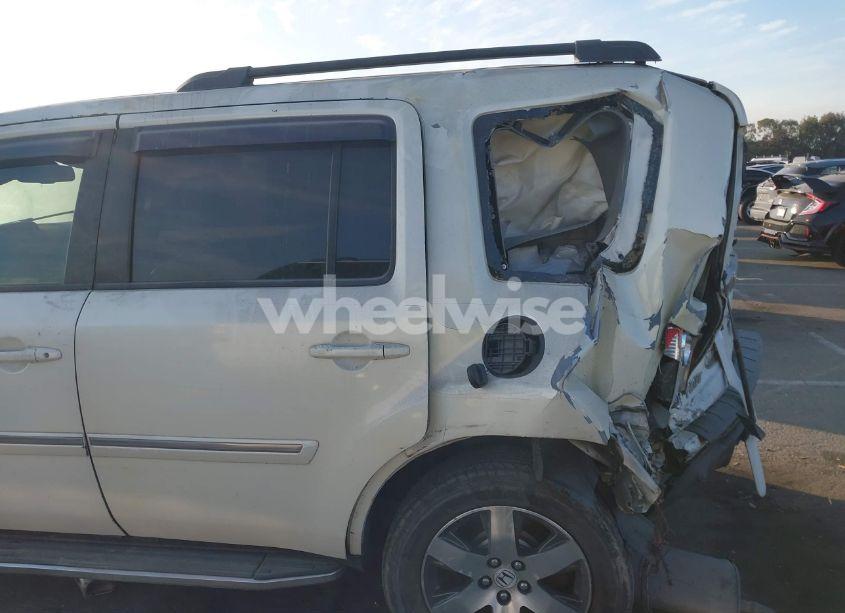 Photo 6 of 2013 Honda Pilot TOURING (VIN 5FNYF3H92DB013488)