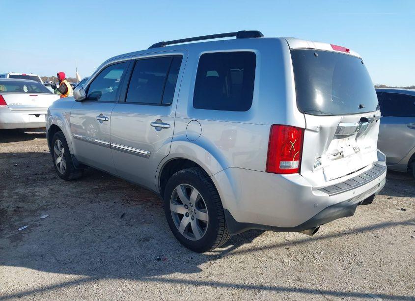 Photo 3 of 2013 Honda Pilot TOURING (VIN 5FNYF3H92DB017444)