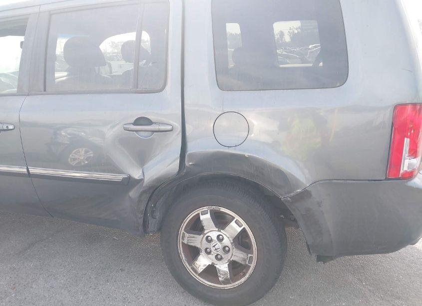 Photo 6 of 2010 Honda Pilot TOURING (VIN 5FNYF3H93AB008974)