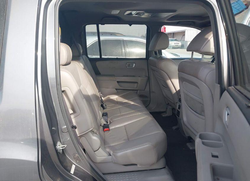 Photo 8 of 2010 Honda Pilot TOURING (VIN 5FNYF3H93AB008974)