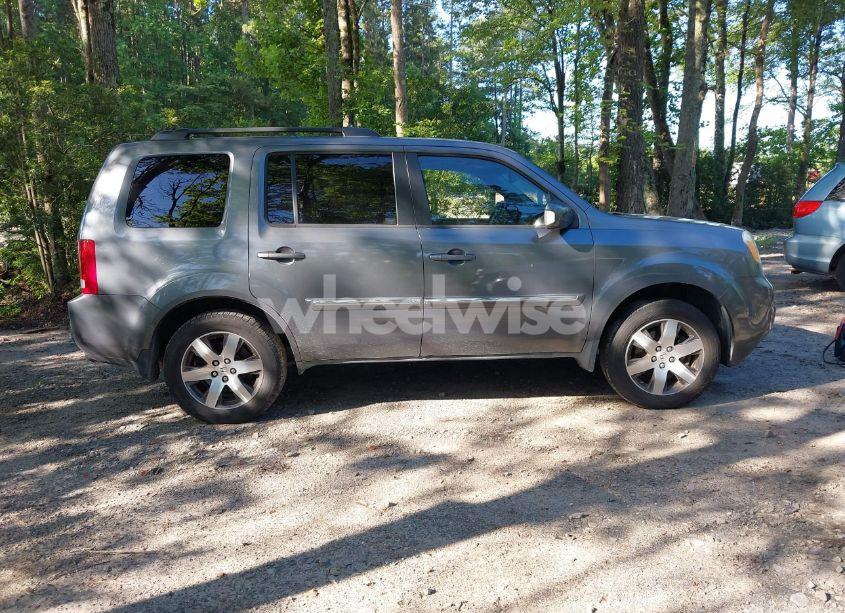 Photo 13 of 2012 Honda Pilot TOURING (VIN 5FNYF3H93CB021825)