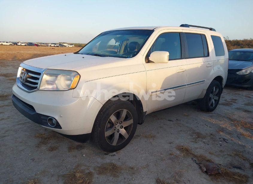 Photo 2 of 2012 Honda Pilot TOURING (VIN 5FNYF3H93CB023915)