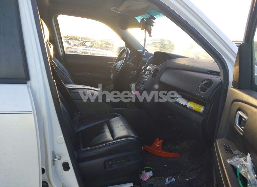 Photo 5 of 2012 Honda Pilot TOURING (VIN 5FNYF3H93CB023915)