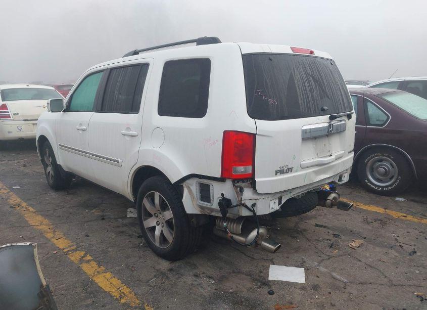 Photo 3 of 2013 Honda Pilot TOURING (VIN 5FNYF3H93DB011006)