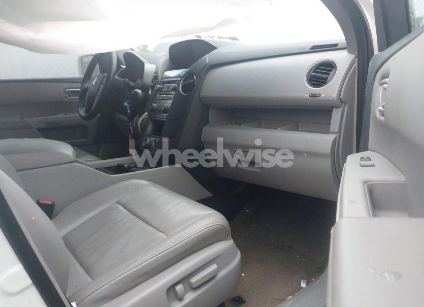 Photo 5 of 2014 Honda Pilot TOURING (VIN 5FNYF3H93EB027983)