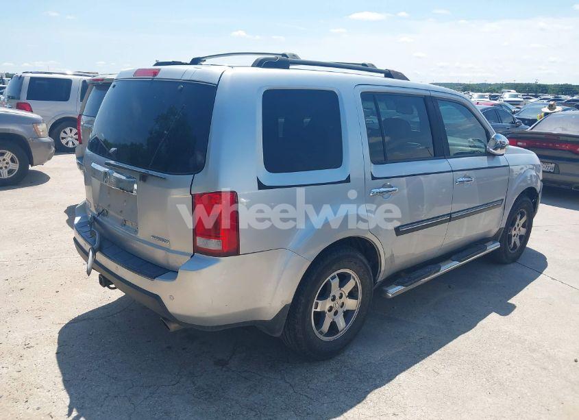 Photo 4 of 2010 Honda Pilot TOURING (VIN 5FNYF3H94AB022723)