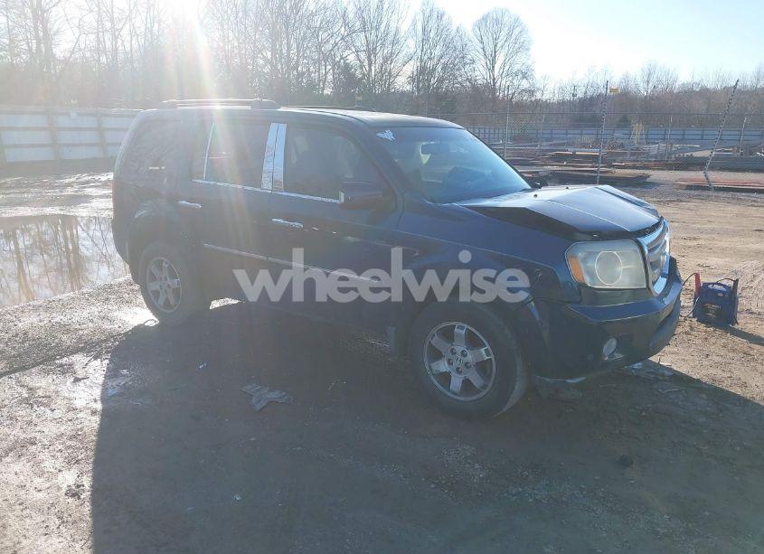 2010 Honda Pilot TOURING (VIN 5FNYF3H95AB008295) main photo