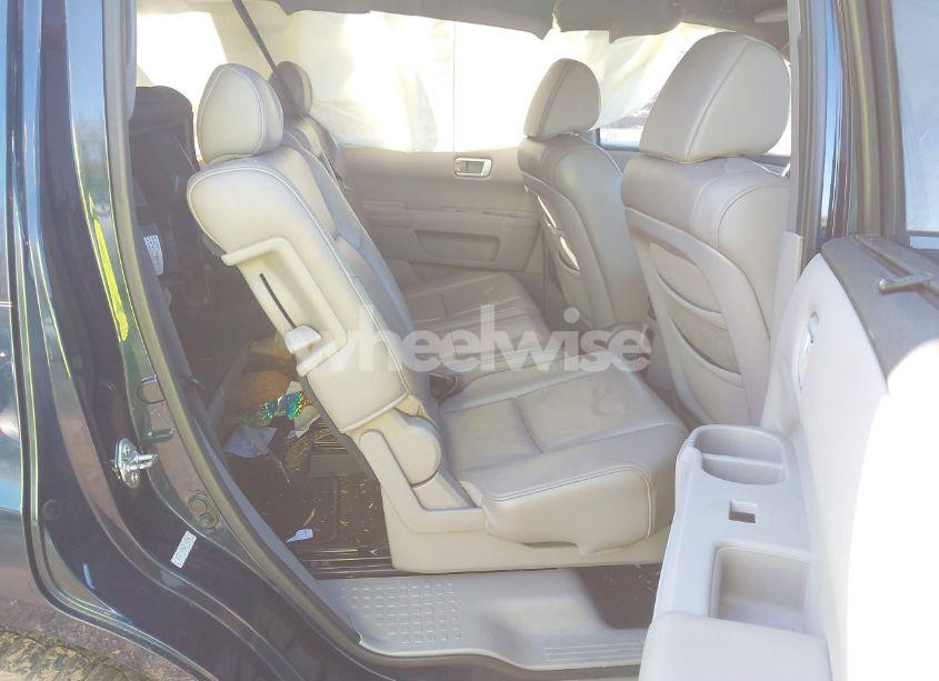 Photo 8 of 2010 Honda Pilot TOURING (VIN 5FNYF3H95AB008295)