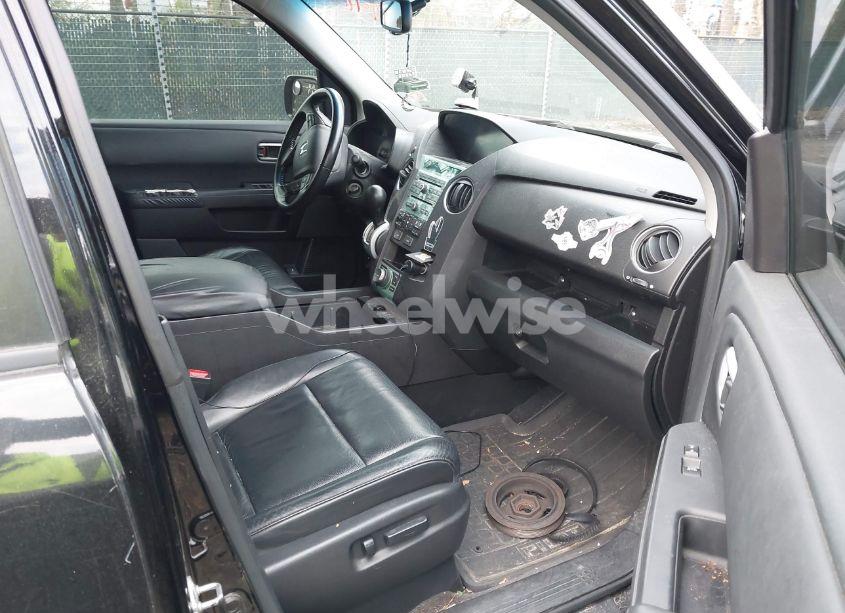 Photo 5 of 2011 Honda Pilot TOURING (VIN 5FNYF3H95BB005169)