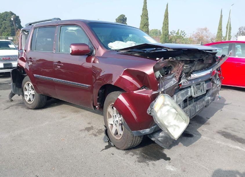 2011 Honda Pilot TOURING (VIN 5FNYF3H95BB010808) main photo