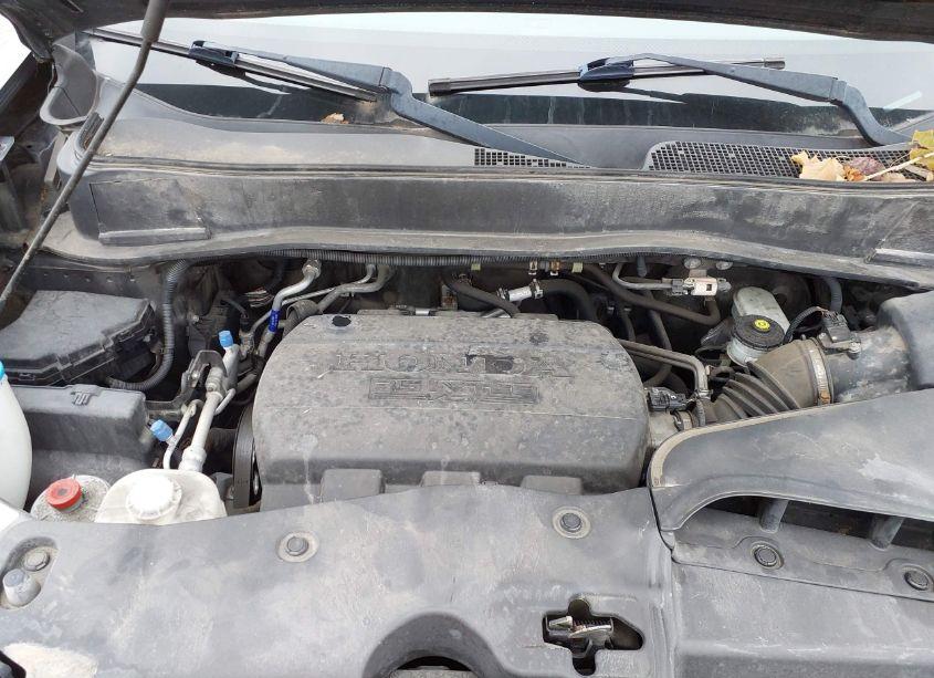 Photo 10 of 2011 Honda Pilot TOURING (VIN 5FNYF3H95BB051181)